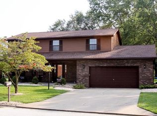 1829 Apache Ln, Godfrey, IL 62035