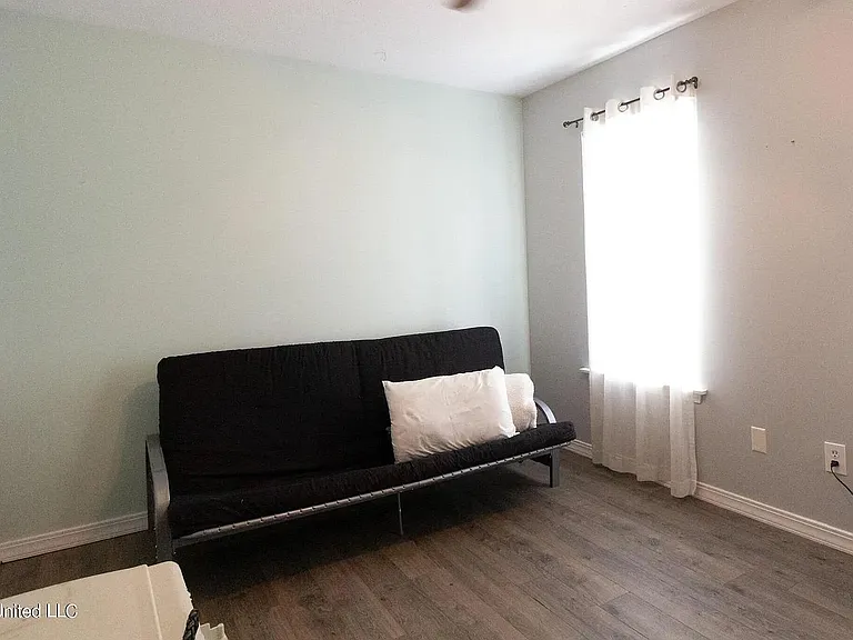 200 Kings Ridge Cv — Photo 11
