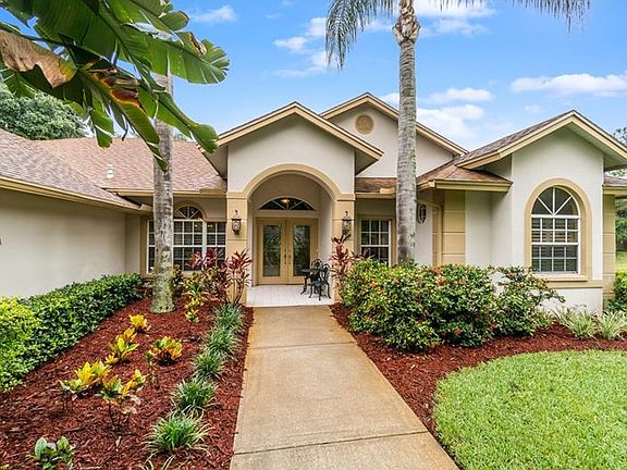 2nd image of 16214 Sentry Woods Ct