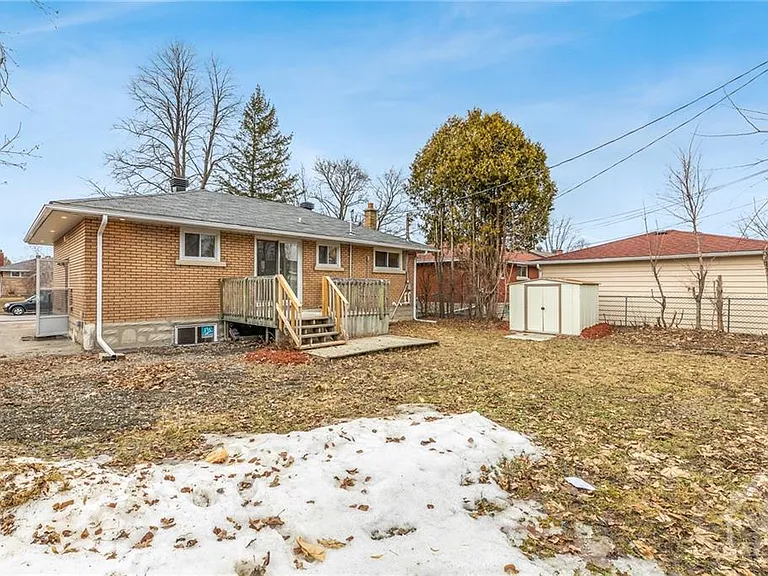 2093 Saunderson Dr — Photo 13