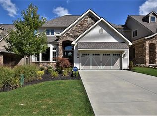 5125 River Creek Rd, Lyndhurst, OH 44124