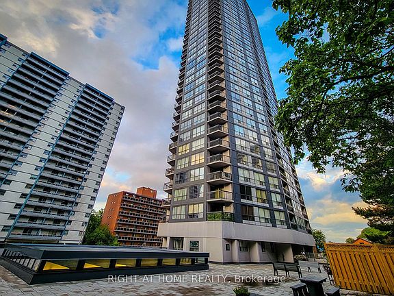 5th image of 150 Charlton Ave E #601