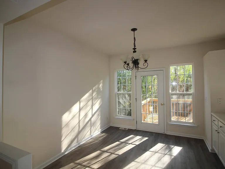 320 Ruby Walk Dr — Photo 9