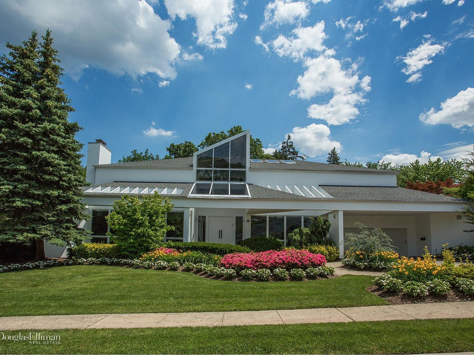 15 Shelter Ln, Roslyn Heights, NY 11577 Zillow