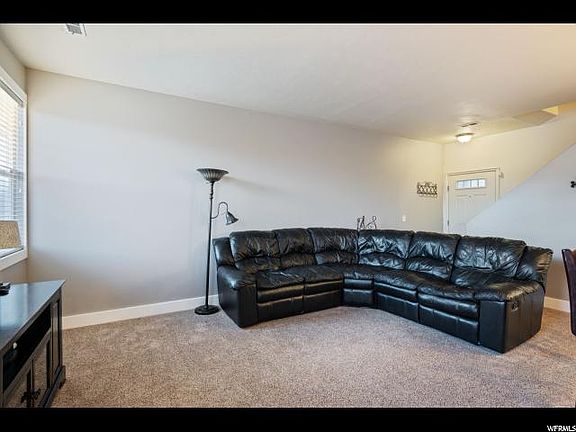 3rd image of 13501 S Mimosa Cir
