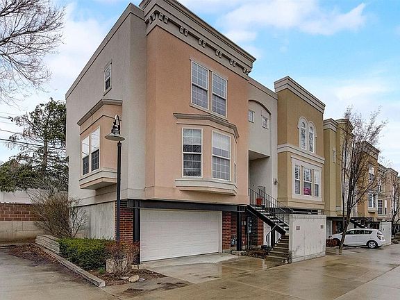 3rd image of 829 E 400 S APT 110