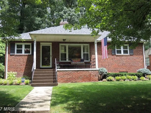 6607 Wells Pkwy, Hyattsville, MD 20782