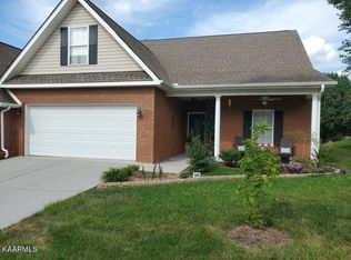 7010 Winter Oaks Way, Knoxville, TN 37918