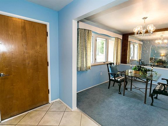 4th image of 2960 N Waterford Dr