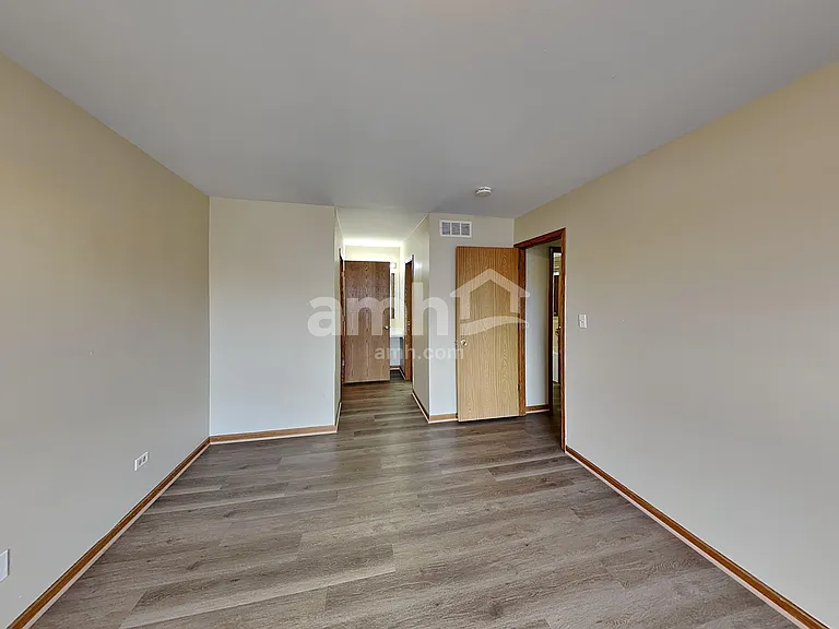 1457 Root St — Photo 11