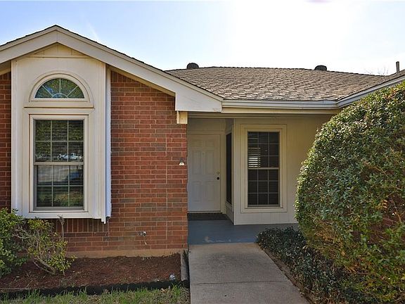 5th image of 7301 Clariece Dr