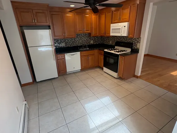 98 Perkins St #1, Somerville, MA 02145