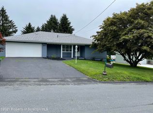22 Hilltop Dr, Scott Township, PA