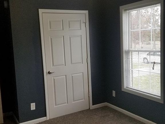 5th image of 105 Deerfield Ct