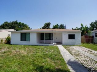 250 NE 171st St, North Miami Beach, FL 33162
