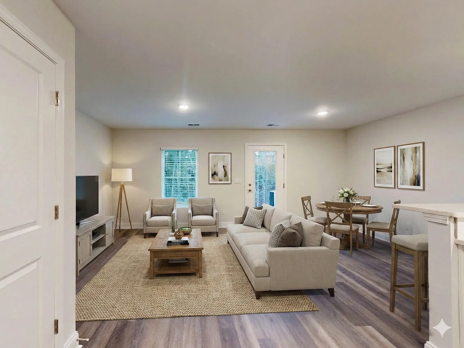 3 bed, 2.5 bath, 1335 sqft, $2,050 — Photo 2