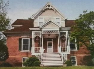 105 W Jefferson St, Anna, IL 62906