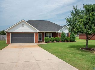 2950 N Bethel Rd, Decatur, AL 35603