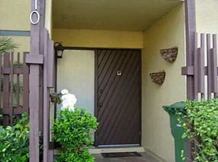 1610 E Golfview Dr, Pembroke Pines, FL 33026