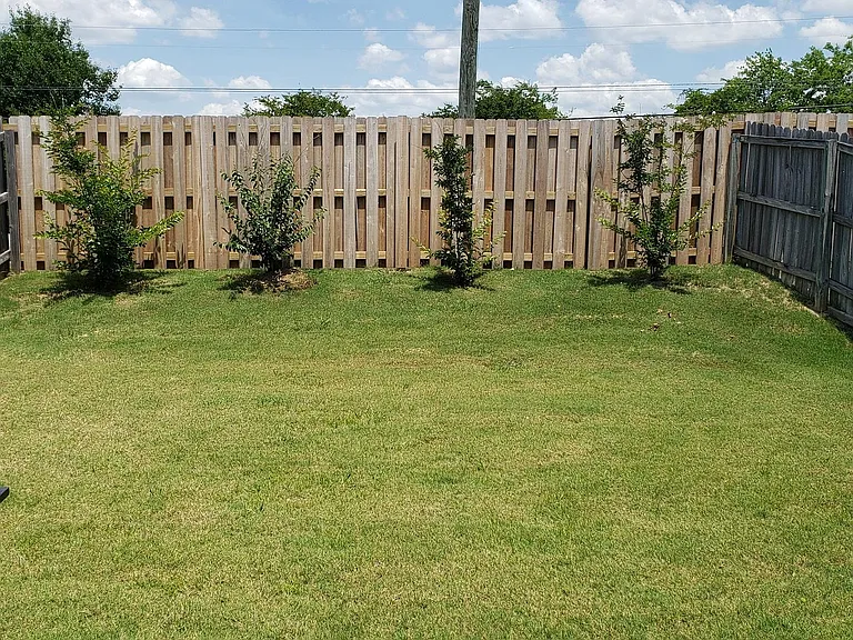 1113 Stafford Dr — Photo 36