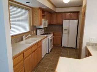 16039 Windsor Ln, Holly, MI 48442