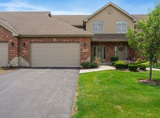 14903 S Preserve Dr, Lockport, IL 60441