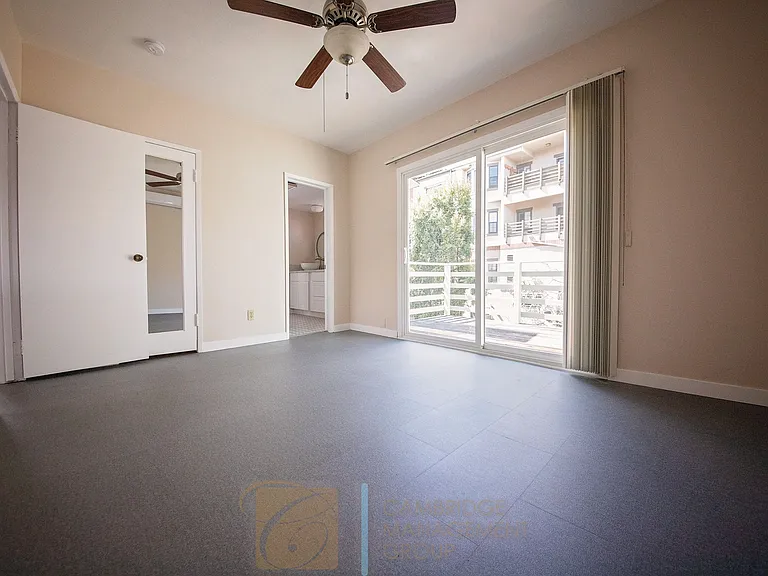3730 Goldfinch St — Photo 9
