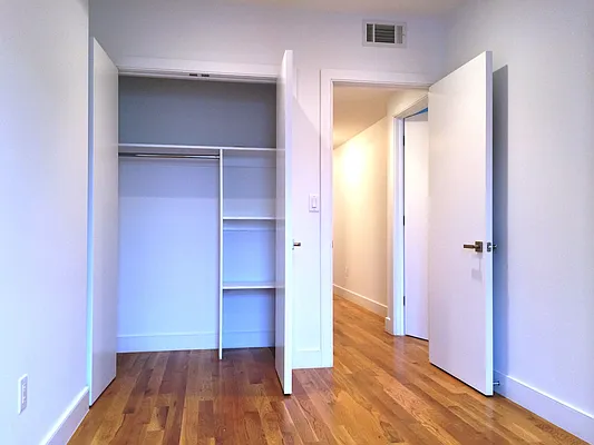 Rented by Blue Egg Realty Corp | media 18