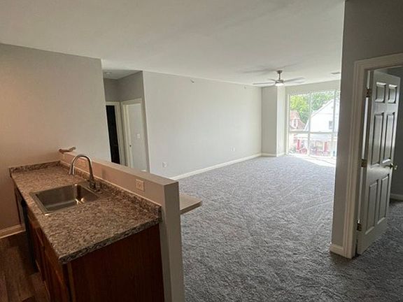 5th image of 1923 63rd St APT 212
