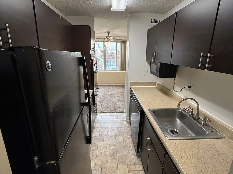 Horizon House — Photo 51