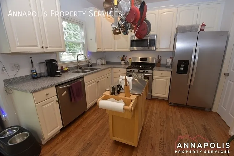 307 Mainsail Dr — Photo 5