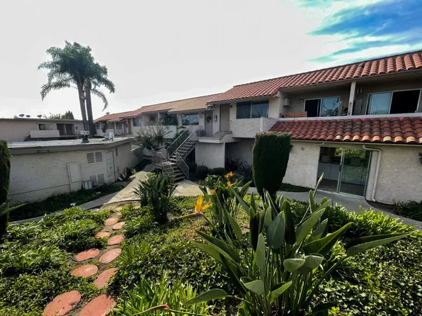 095 - Greenwood Villa, 551 W Greenwood Ave, La Habra, CA 90631