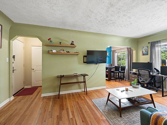 2nd image of 1130 N Pennsylvania St APT 203
