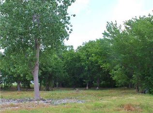 828 W Scott St, Bartlett, TX 76511