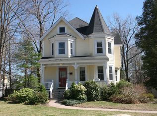 84 King St, Reading, MA 01867