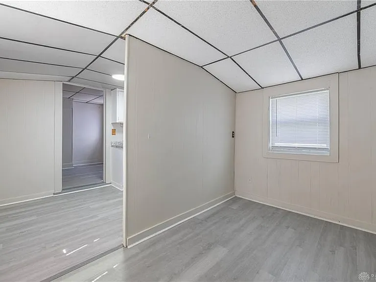 539 S Monroe St — Photo 7