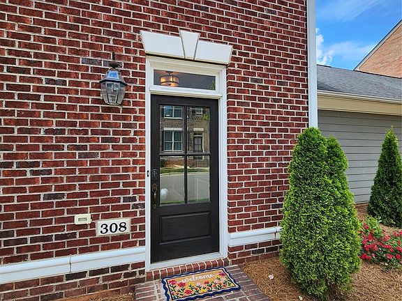 3rd image of 308 Rosemont Row
