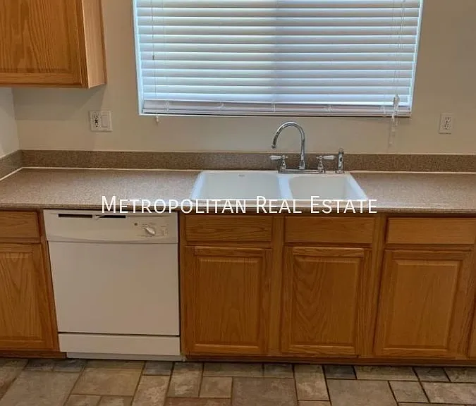 1064 S Jesse Pl — Photo 11