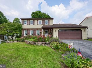 208 Rose Ln, Reading, PA 19606