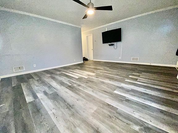 4th image of 306 S Midland Ave