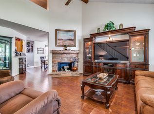 1405 Mapleton Ct, Arlington, TX 76018