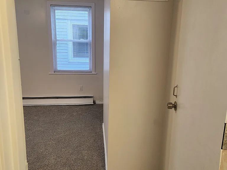328-332 Central Ave #3B — Photo 2