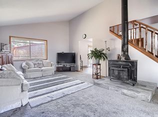 1869 Lincoln Dr, Longmont, CO 80501