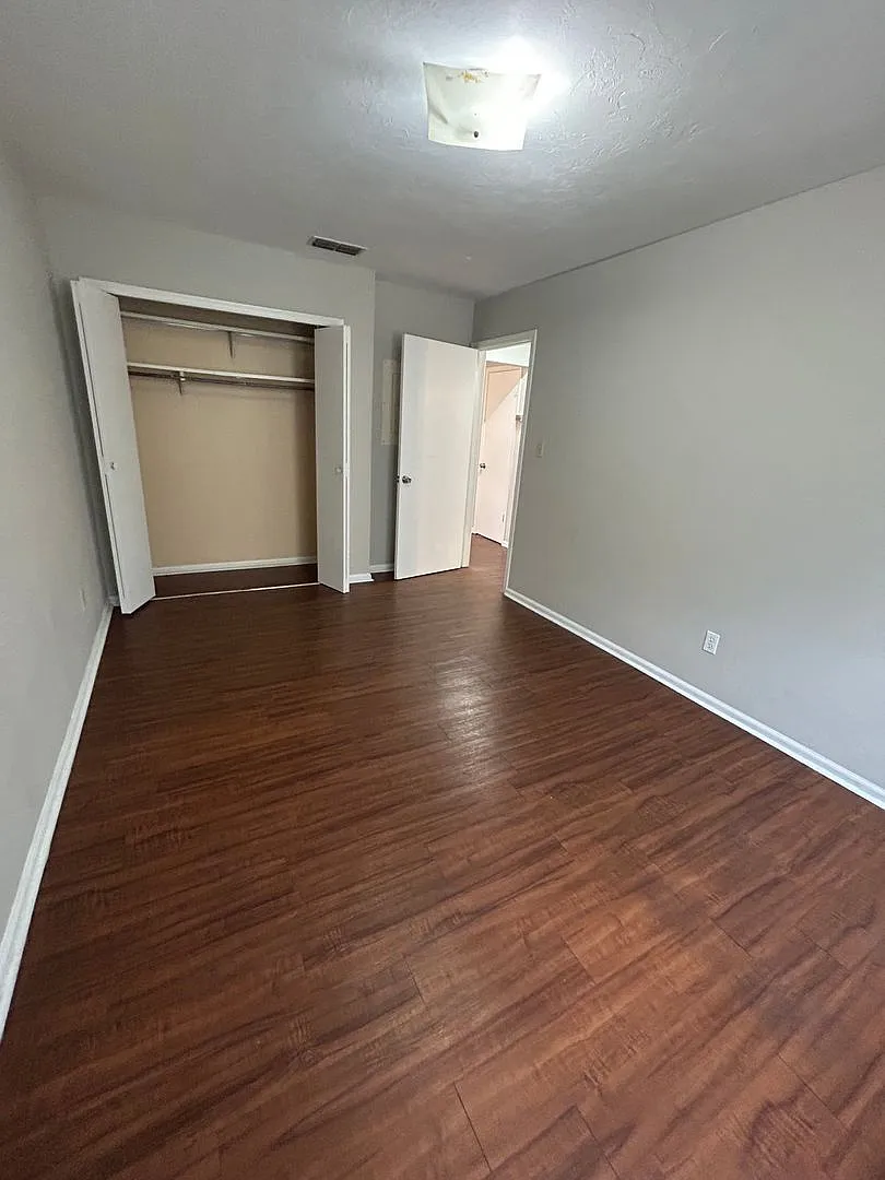 1445 Willow Bend Way — Photo 3