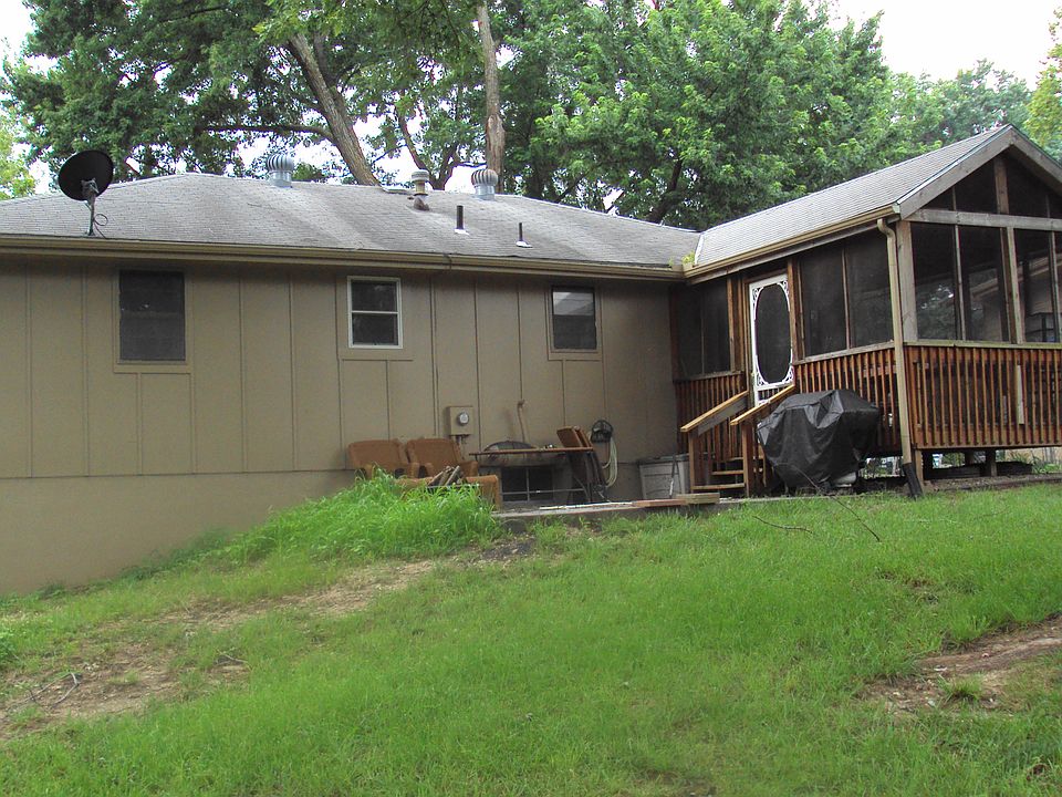 2nd image of 205 Millview Dr