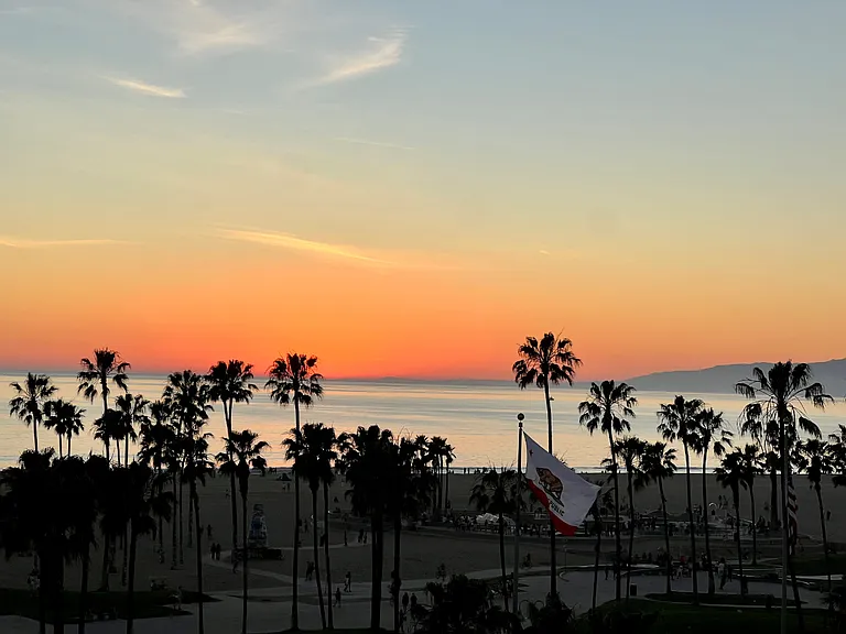 This is a view from Venice Beach, a 5 minute drive away
