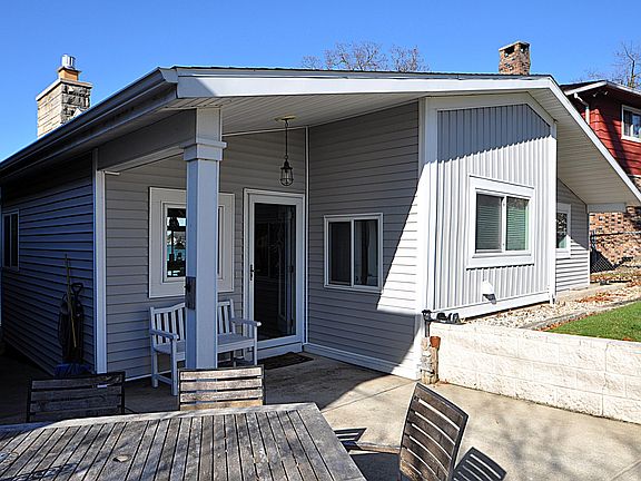 4th image of 23642 S Shore Dr