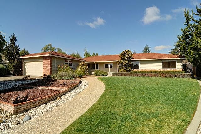 1st image of 105 Elena Way