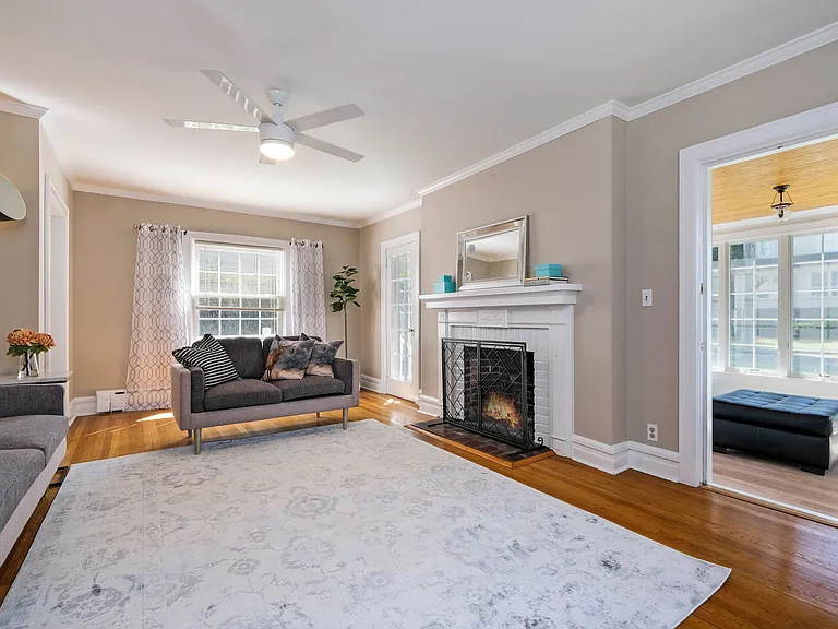 107 Lee Rd — Photo 3