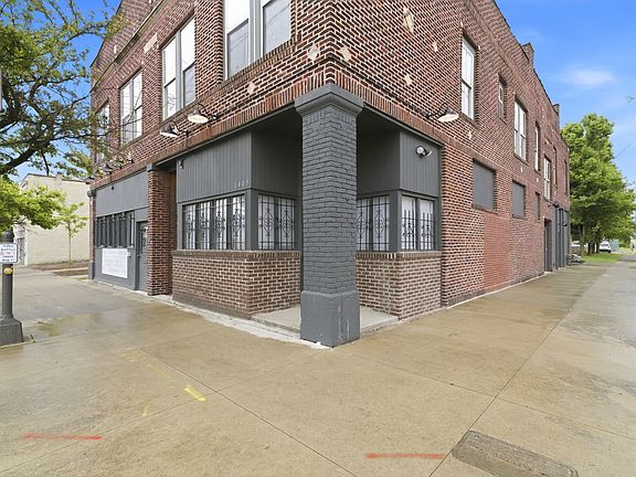 4th image of 1445 E Main St #A
